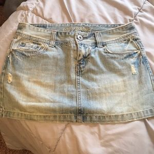 American Eagle mini skirt